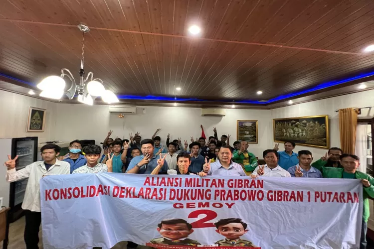 Relawan Aliansi Militan Gibran, di rumah pemenangan Jakarta Utara mendeklarasikan dukung Prabowo - Gibran. (Istimewa )