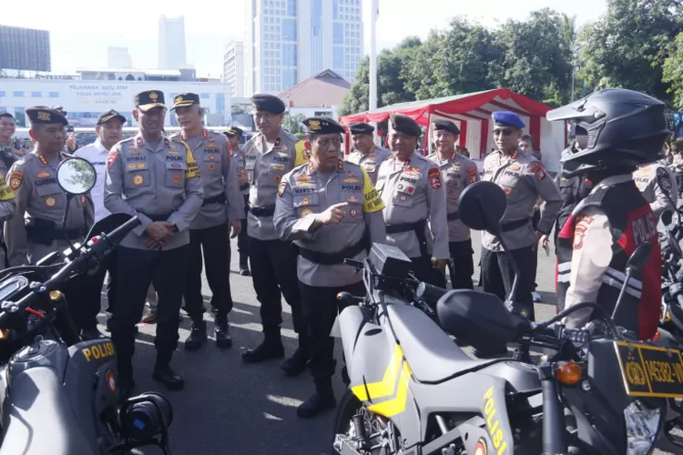 Polda Metro Jaya Gelar Apel Personel dan Peralatan Dalam Rangka Persiapan Pengamanan Pemilu 2024 (PMJ )