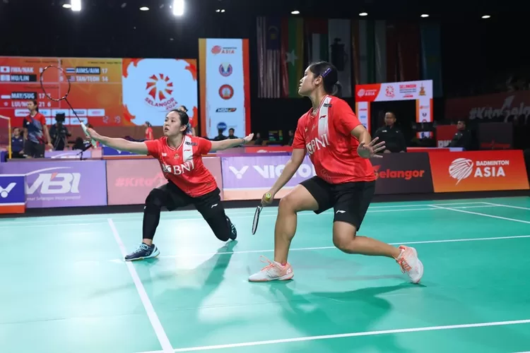 Pasangan ganda putri Lanny/Ribka menyumbang kemenangan untuk tim putri Indonesia mengungguli Hong Kong 5 - 0.