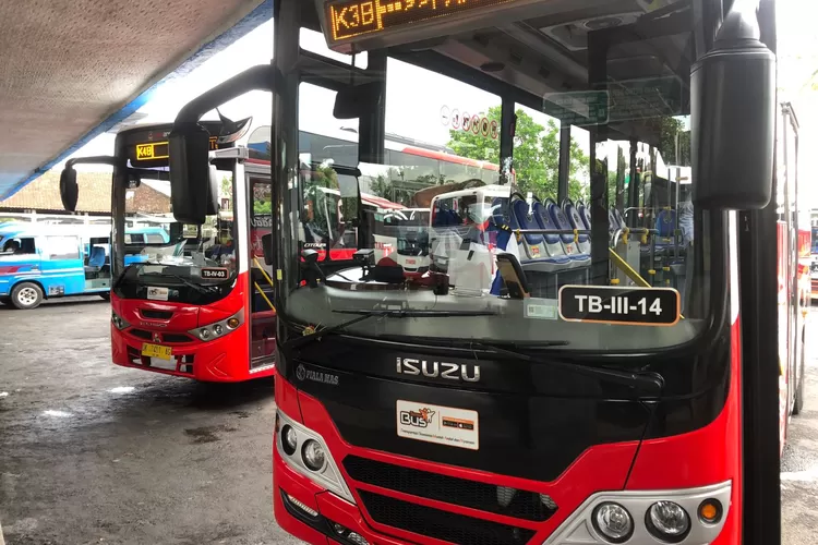 Program angkutan BTS menghemat biaya transportasi masyarakat.