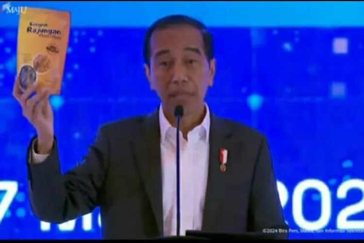 Buka BRI Microfinance Outlook 2024, Presiden Jokowi Ungkap Peran Penting UMKM dan Kontribusinya di Dunia Kerja. (Tangkapan layar Youtube Setpres)