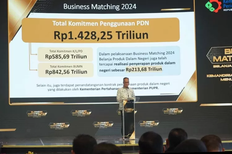 Menteri Perindustrian Agus Gumiwang Kartasasmita memberikan laporan pencapaian nilai komitmen Business Matching 2024 melampaui Rp 1.428 Triliun, sehingga berimplikasi pada penyerapan produk dalam negeri yang kian meningkat (AG Sofyan)