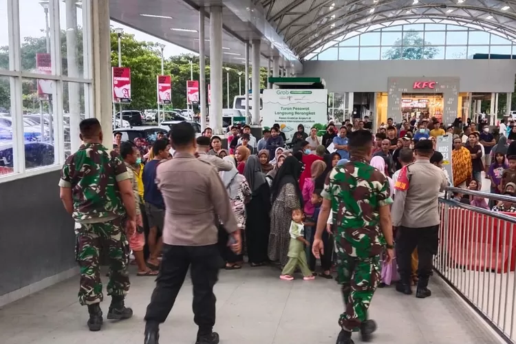 Jelang Lebaran Polres Loteng antisipasi tindak kejahatan di Bandara Lombok (Suara Karya/Ist)