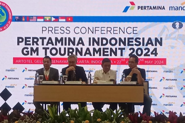Dewan Pembina PB Percasi Eka Putra Wirya memberikan keterangan kepada para wartawan dalam acara jumpa pers, Senin (22/4/2024) menjelang pelaksanaan Turnamen catur internasional Pertamina GM Tournament 2024 di Jakarta (Ist)