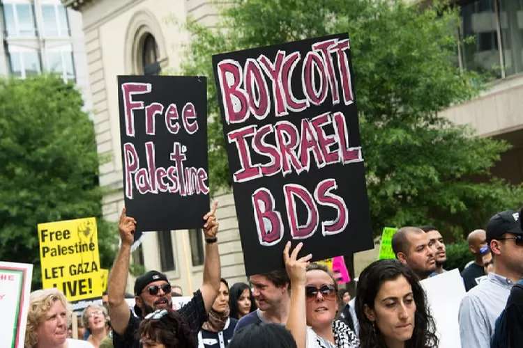 Aksi demonstrasi untuk memboikot produk terafiliasi Israel. Foto ilustrasi: Istimewa