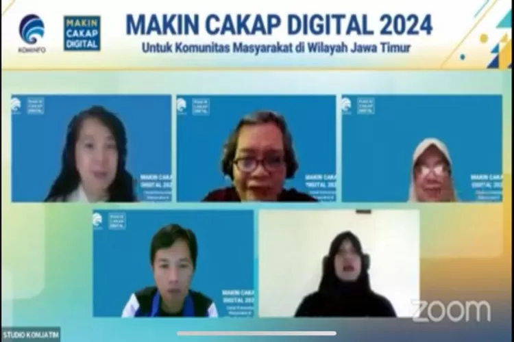 Kementrian Kominfo RI) menyelenggarakan webinar #MakinCakapDigital2024 untuk segmen komunitas di wilayah Kabupaten Nganjuk, Jawa Timur bertemakan Menghidupi Persatuan Indonesia: Jangan Mudah Terprovokasi di Era Luapan Informasi! (Istimewa )