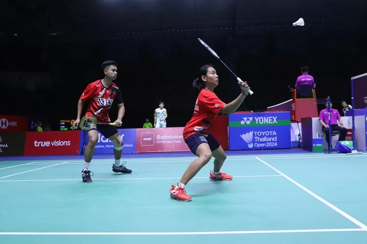 Pasangan ganda campuran Jafar/Aisyah melaju ke babak perempatfinal Thailand Open 2024.