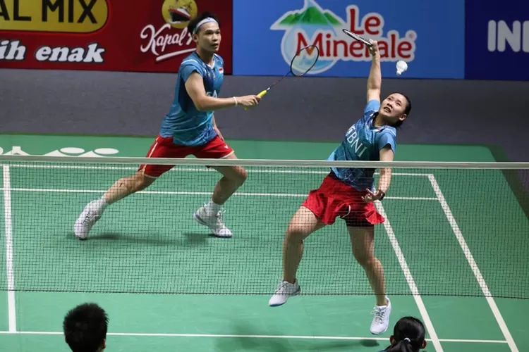 Pasangan ganda campuran Indonesia Rinov Rivaldy/Pitha Haningtyas Mentari gagal melaju ke babak kedua Indonesia Open 2024.