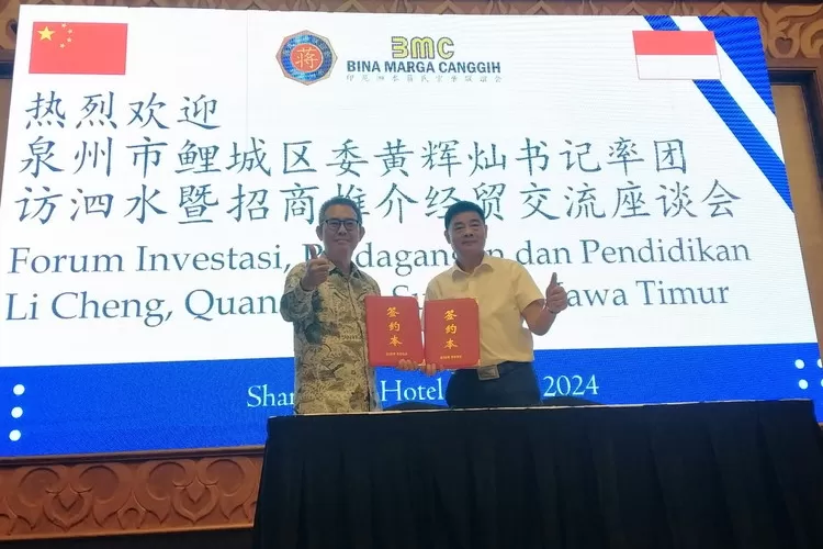 Ketua Yayasan BMC, Peter S Tioe (kiri) usai penandatanganan kerja sama bidang pengembangan teknologi industri dan investasi dengan pengusaha Tiongkok