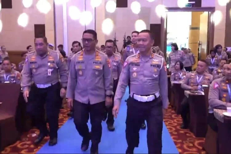 Kapolda DIY Irjen Suwondo Nainggolan hadir dalam rangkaian  kegiatan  Rapat Kerja Teknis Fungsi Lantas T.A. 2024 di Hotel Alona Yogyakarta. (Istimewa )