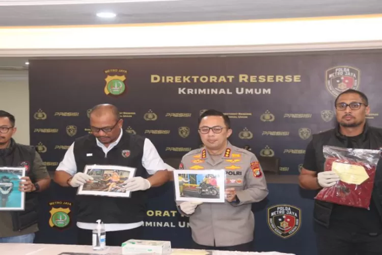 Tim Reserse Mobile (Resmob)  Polda Metro Jaya  mengungkap kasus pencurian dengan pemberatan (jambret) Handphone saat kegiatan Car Free day) di Jalan Sudirman  Jakarta Pusat.  (Istimewa )