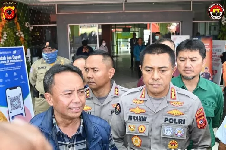 Polda Jabar langsung bergerak cepat menurunkan kurang lebih sekitar 500 personel yang terdiri dari personel Sat Brimob Polda Jabar, (foto: humas).