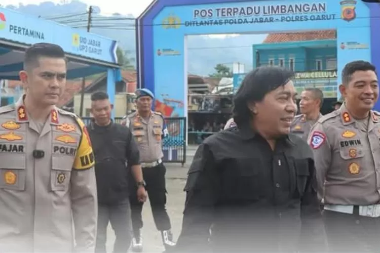 Anggota Dewan Perwakilan Daerah Republik Indonesia (DPD RI), Alfiansyah Bustami atau Komeng, memberikan apresiasi tinggi kepada Polres Garut atas kesiapan dan kelengkapan fasilitas Pos Terpadu GTC Limbangan, (foto; humas)