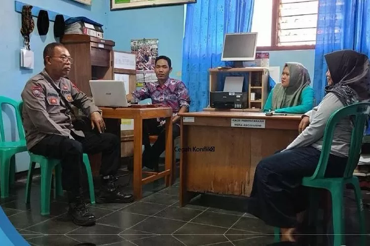 Polres Ciamis Polda Jabar terus berkomitmen untuk menjaga kondusivitas dan keamanan di wilayah Kabupaten Ciamis, terutama pasca Pilkada Serentak 2024. (foto: humas).