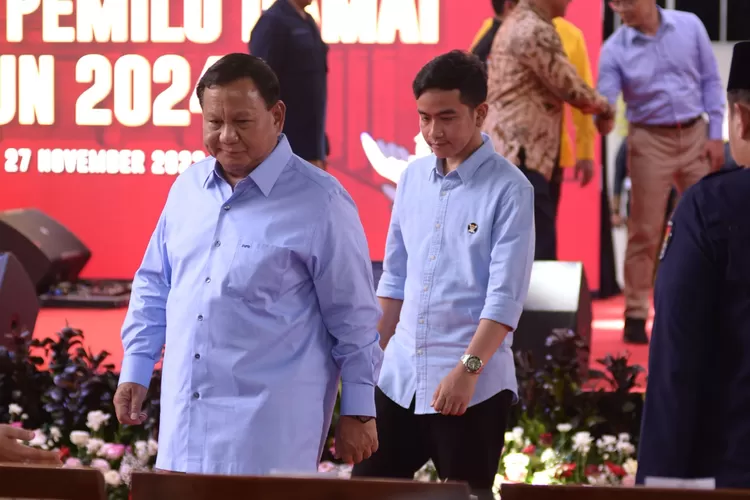 Prabowo Subianto Dan Gibran Rakabuming Tampak Kompak Pada Acara ...