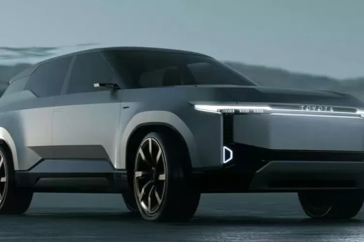 EV (Electric Vehicle) Toyota Land Cruiser SE akan hadir di tahun 2026 (twitter @Berlinergy)