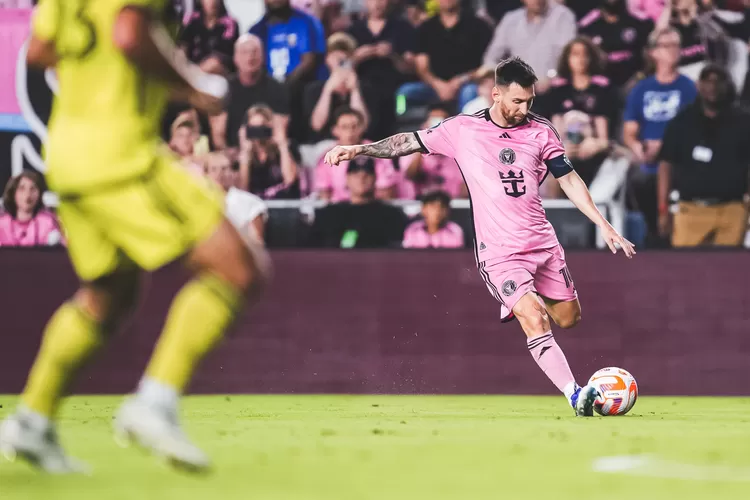 Lionel Messi saat membela Inter Miami (Twitter @ InterMiamiCF)