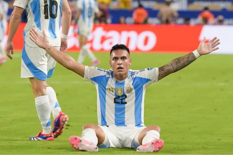 Foto selebrasi Lautaro Martinez, penyerang Argentina yang mencetak gol kemenangan ke gawang Kolombia (dok Instagram @afaseleccion)