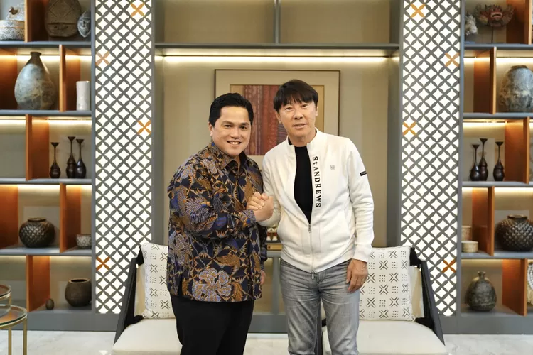 Erick Thohir dan Shin Tae-yong (PSSI)