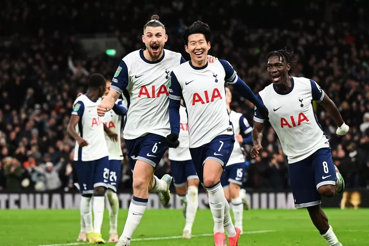 Tottenham 4-3 Manchester United, Spurs Kunci Tiket Empat Besar - Harian Terbit