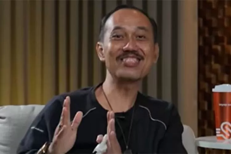 Eksekutif Produser dan sutradara film Merah Putih: One For All, Erdianto. (tangkapan layar YouTube dr Richard Lee)