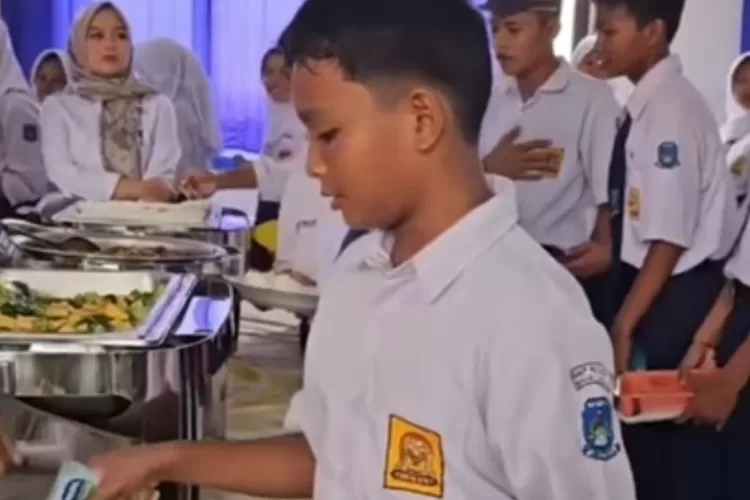 Program makan bergizi gratis program presiden Prabowo Subianto  (instagram/mygigsmedia - INDEPENDENMEDIA.ID)