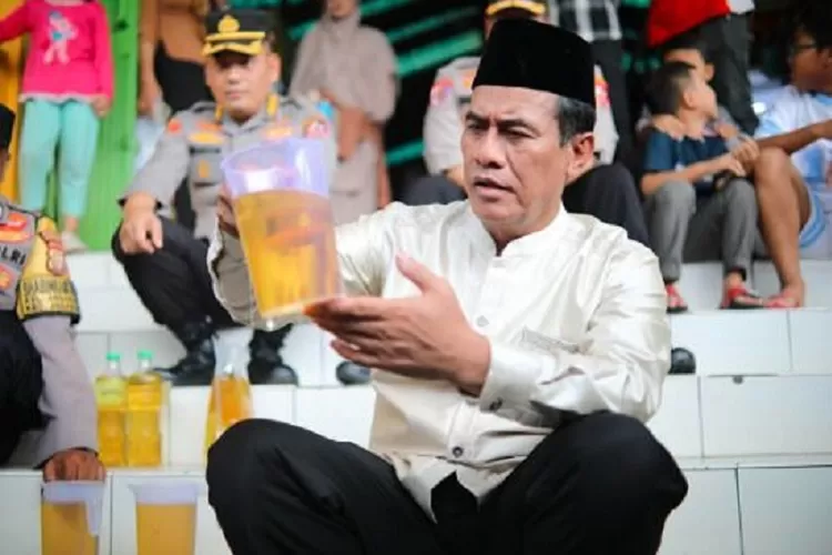 Mentan Temukan Minyakita Cuma 0,75L, Izin Perusahaan Terancam Dicabut. (Foto: Instagram @a.amran_sulaiman.)