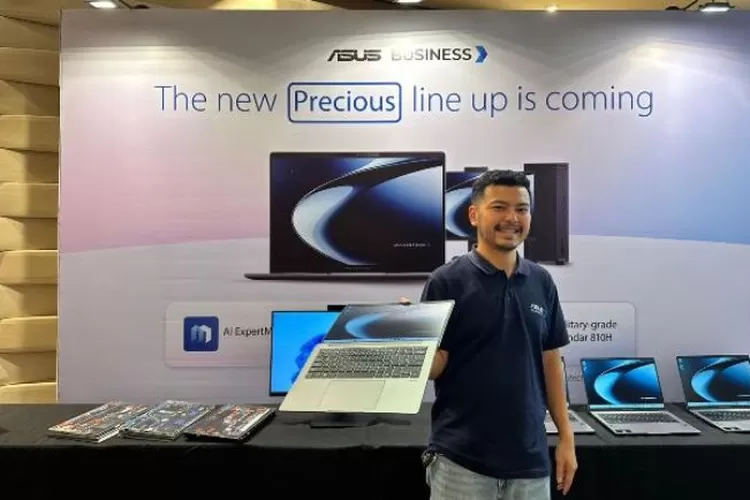 Yulianto Hasan, Director of Commercial Products ASUS Indonesia perkenalkan  Produk Expert P Series dengan durabilitas tinggi untuk segmen Komersial