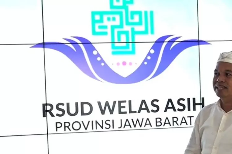 Momen Dedi Mulyadi saat menjelaskan makna filosofis logo baru RSUD Welas Asih (Instagram/dedimulyadi71)