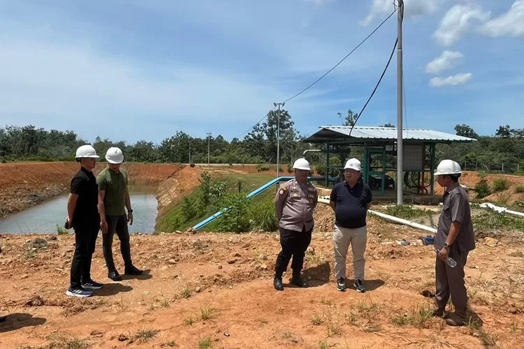 Wakil Bupati Seluma Sidak PT Seluma Sawit Lestari, Temukan Masalah di Instalasi Pengelolaan Air Limbah (IPAL) (frekuensinews.com)