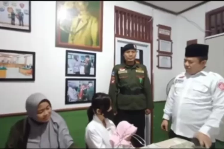 Siswi Kelas 2 SMP Ini Melahirkan, Diduga Dihamili Anak Oknum Polisi: Tidak Mau Bertanggung Jawab dan Disuruh Gugurkan (Ist)