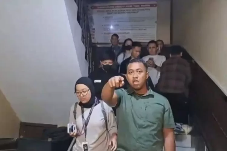 Pengawal Atta Halilintar ancam culik wartawan saat peliputan di Polres Jaksel