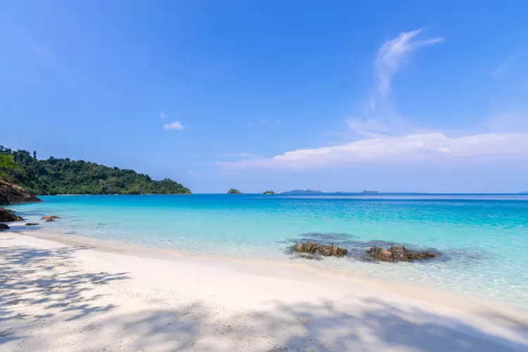 Berjarak 328 km dari Madura, Pulau Sakala Jadi Titik Paling Ujung Timur dari Provinsi Jawa Timur: Masyarakatnya Pakai Bahasa Bugis