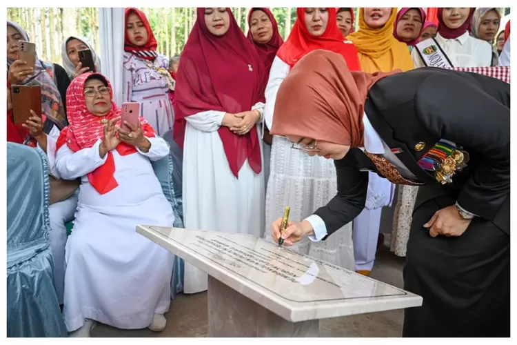 Anne Ratna Mustika Sebut Kehadiran Pondok Pesantren Turut Berperan Wujudkan Purwakarta Istimewa