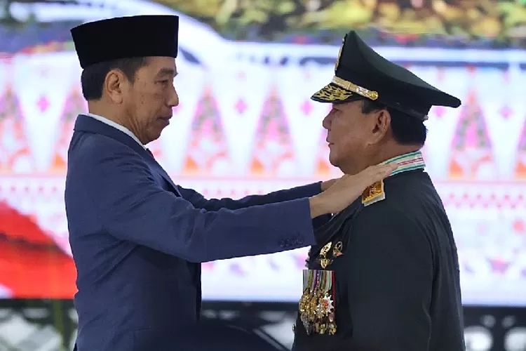 Sudah Jadi Tradisi, Presiden Jokowi Bongkar Alasan Beri Pangkat ...