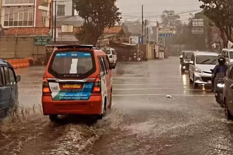 Baru Sebentar Diguyur Hujan, Beberapa Wilayah Di Jakarta Ini Sudah ...