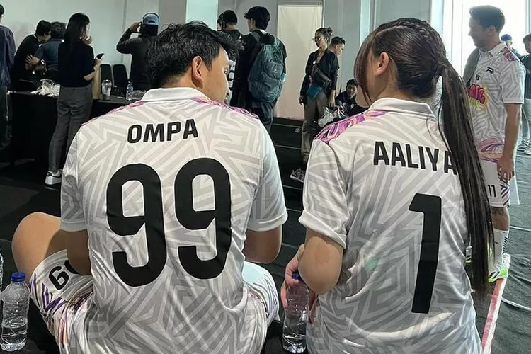 Tanggapan Fuji soal bertemu Thariq dan Aaliyah. (Instagram @thariqhalilintar)