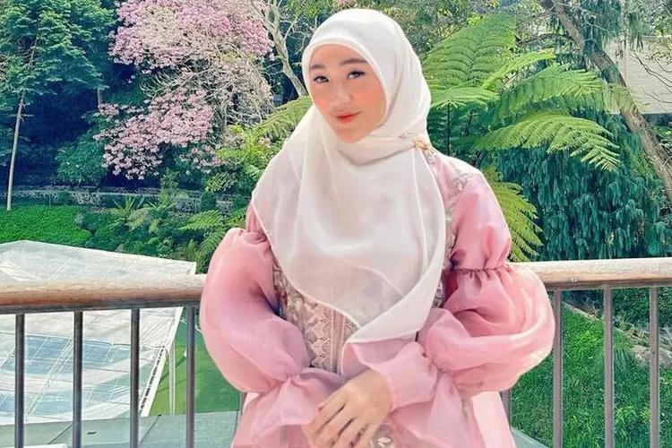 Larissa Chou. (Instagram @larissachou)