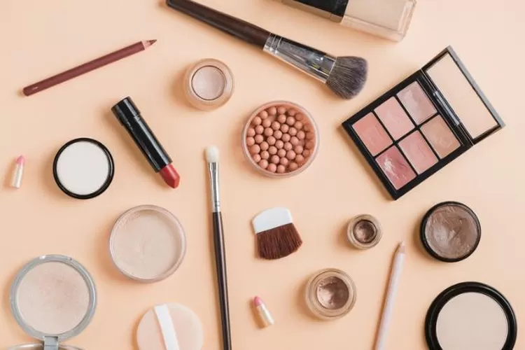 6 brand makeup lokal milik artis Indonesia yang populer dan berkualitas