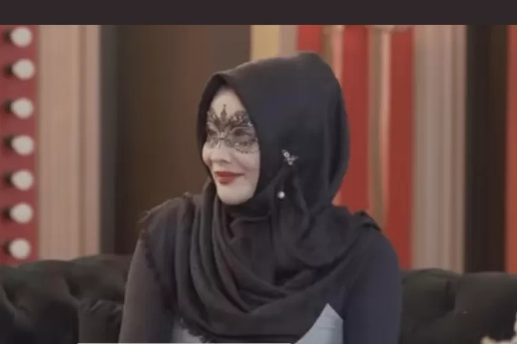 Dokter Detektif alias Doktif resmi jadi tersangka di Jakarta dan Medan, netizen sindir ganggu usaha orang (Foto: Tangkapan layar video YouTube Tasya Farasya)