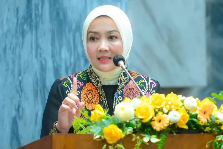 Cerai dari Ridwan Kamil, netizen dukung Atalia Praratya pergi dari pengkhianat (IG @ataliapr)