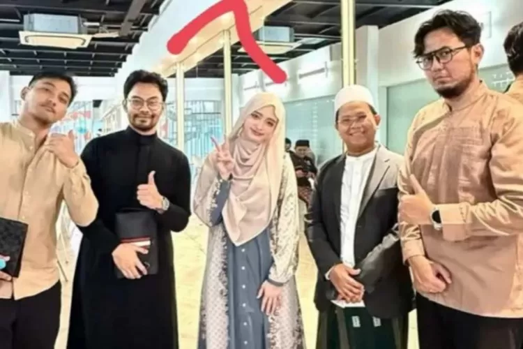 Inara Rusli tengah diterpa isu selingkuh dengan suami orang  (Dok. IG/exclusivetimnasartis)