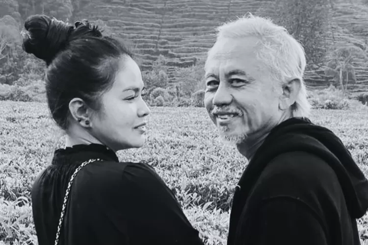 Potret Epy Kusnandar dan Sang Istri Karina Ranau (Sumber: Instagram/@epy_kusnandar_official)