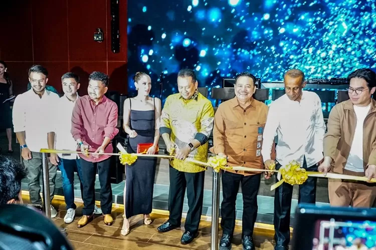 Midaz Dining And Lounge Sentuhan Eksklusif Hiburan Dan Kuliner Di