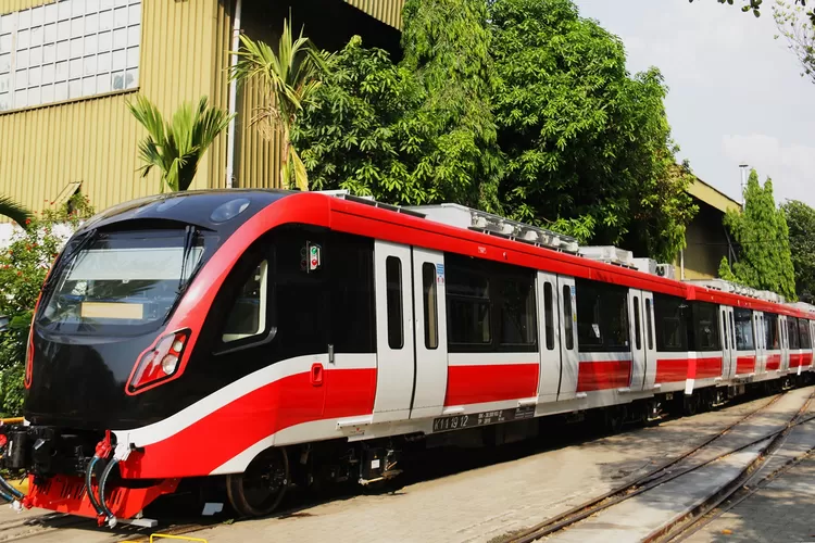 Naik LRT Jabodebek, Sudah Terkoneksi Kereta Cepat Whoosh, Tarif Dasar ...