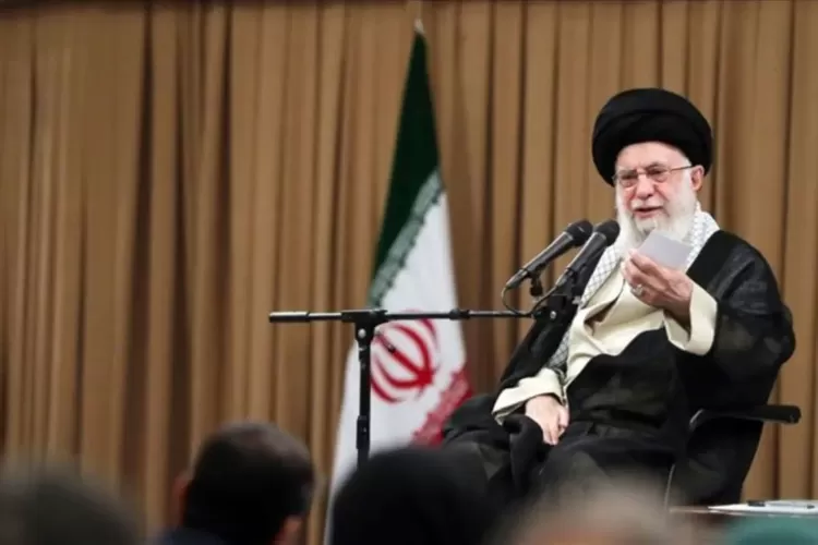 Khamenei tunjuk 3 calon pengganti jika tewas dalam perang Iran Israel, Rusia beri peringatan keras pada AS dan Israel (HukamaNews.com / ANTARA-Anadolu-PY)