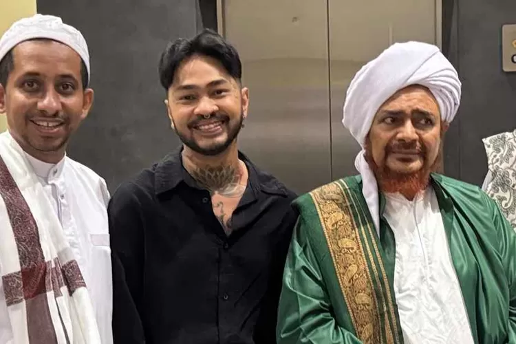 Instagram Habib Jafar mendadak ramai diserbu netizen usai penangkapan Onadio Leonardo alias Onad. Warganet berebut komentar, menagih nasihat dan respons sang habib soal kasus narkoba itu. (Foto/Instagram)