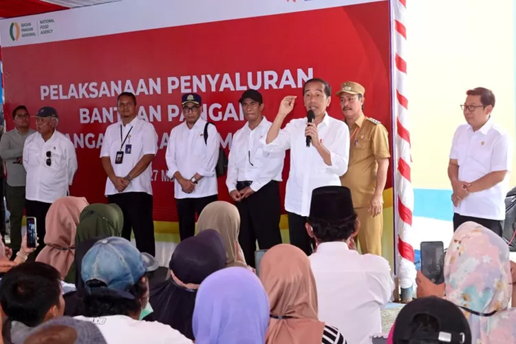 Jokowi Usahakan Bantuan Pangan Beras 10 Kg Dilanjutkan Hingga Akhir ...