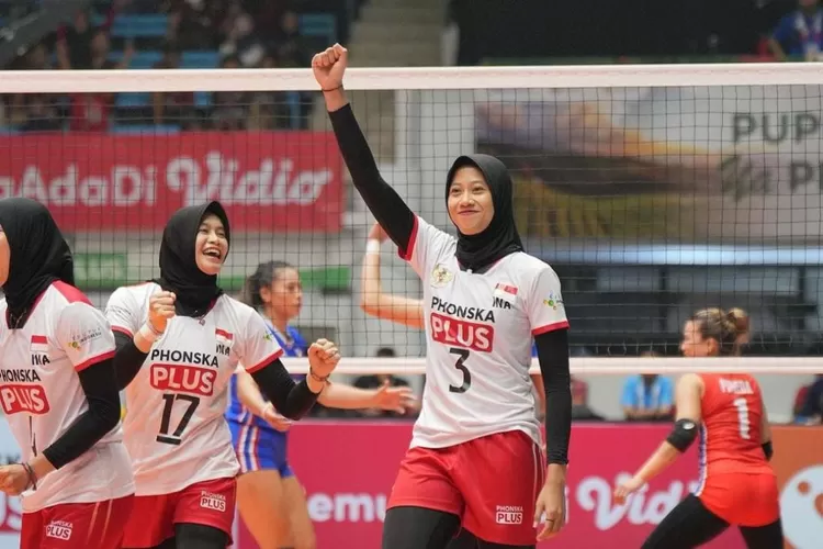 Megawati Hangestri Pertiwi saat membela Timnas Bola Voli Putri. (Instagram/megawatihangestrip)