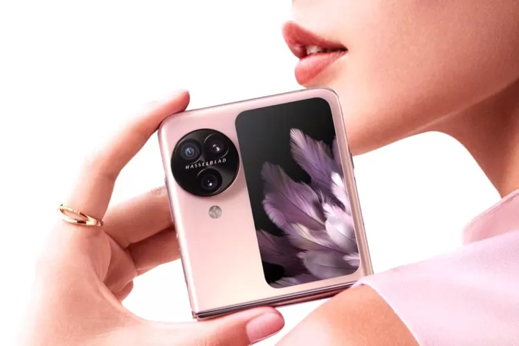 Oppo Find N3 Flip, Smartphone Lipat Pertama Dengan Fitur Triple Camera ...